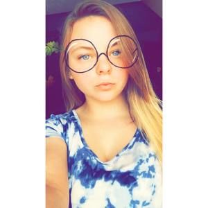 Meet your Posher, Desirea